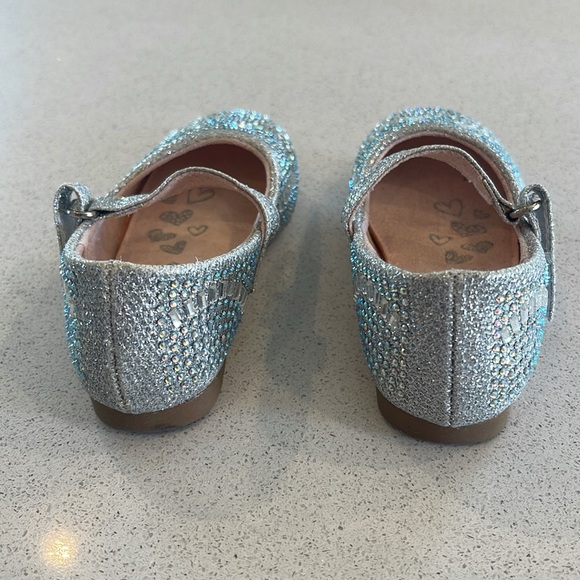 Olive and Edie Silver Shimmer Rhinestone Flats Shoes Toddler Size 5 - Picture 5 of 9